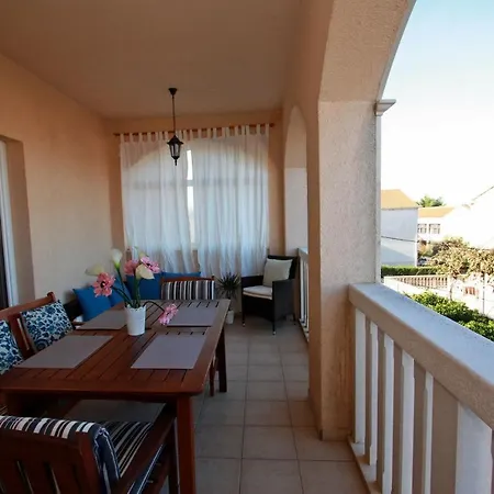 Appartement Mara *